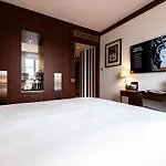 Radisson Blu Champs-Elysées, Paris