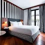 Radisson Blu Champs-elysées, Parigi