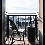 Radisson Blu Champs-elysées, 5*