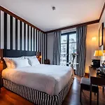 Hotel Radisson Blu Champs-elysées,