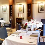 Radisson Blu Champs-elysées, 5*