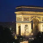 Radisson Blu Champs-elysées, 5*