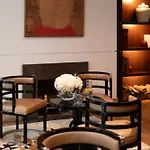 Hotel Radisson Blu Champs-elysées, 5*