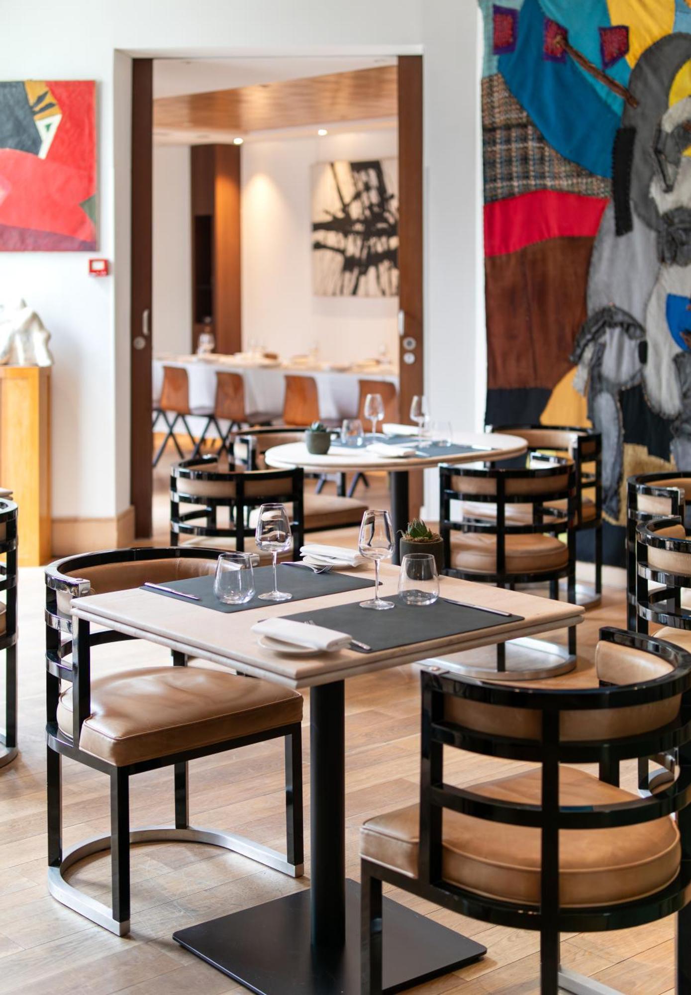 Hotel Radisson Blu Champs-elysées, 5*