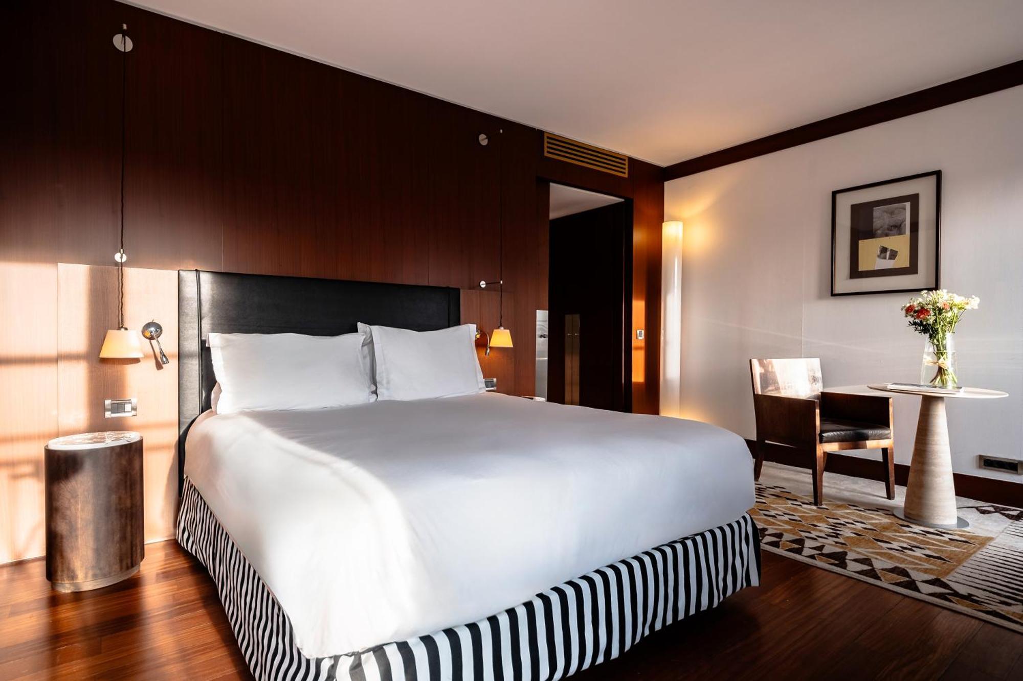 Radisson Blu Champs-elysées, Parigi