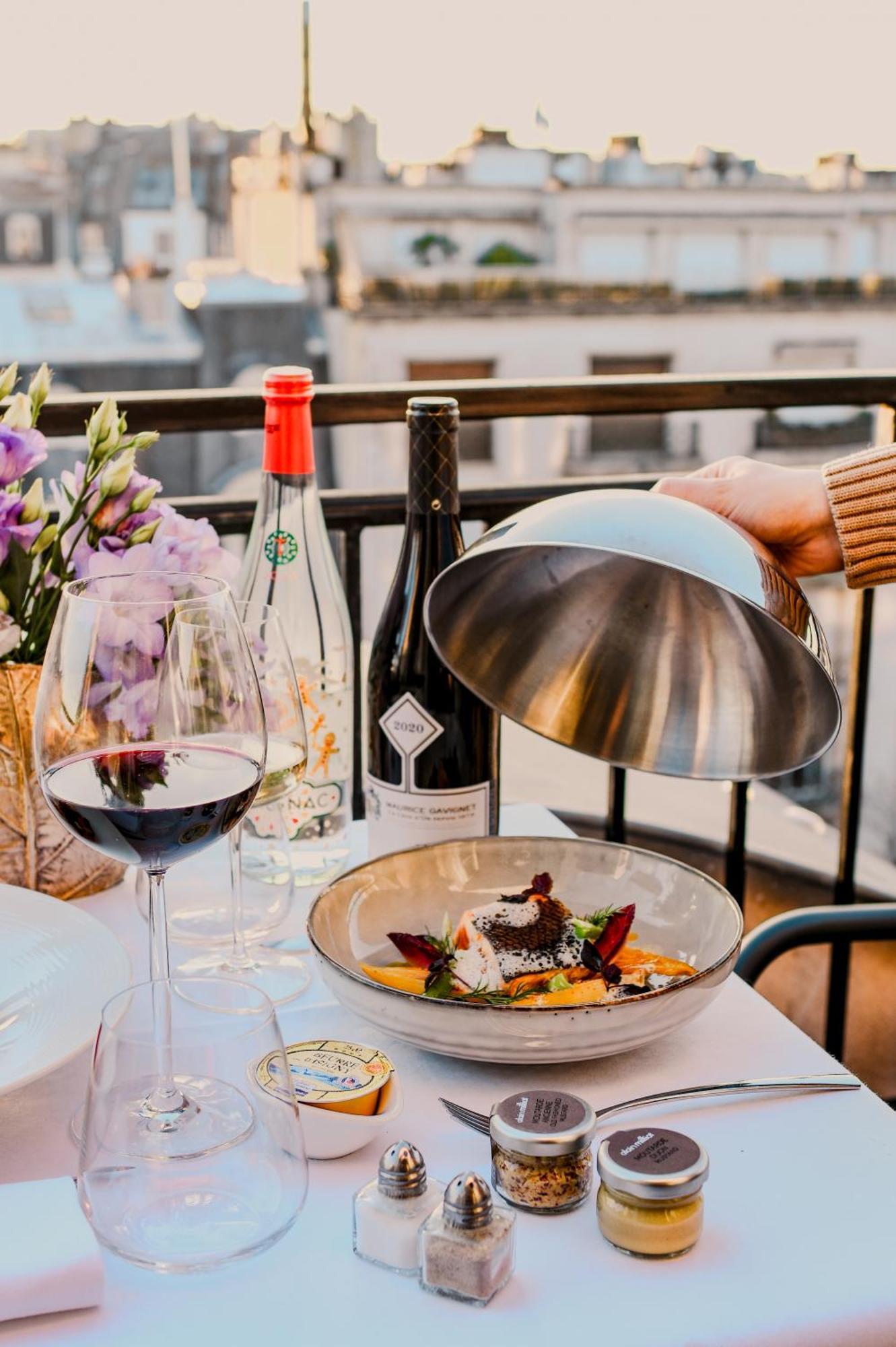 Hotel Grand Champs-elysees