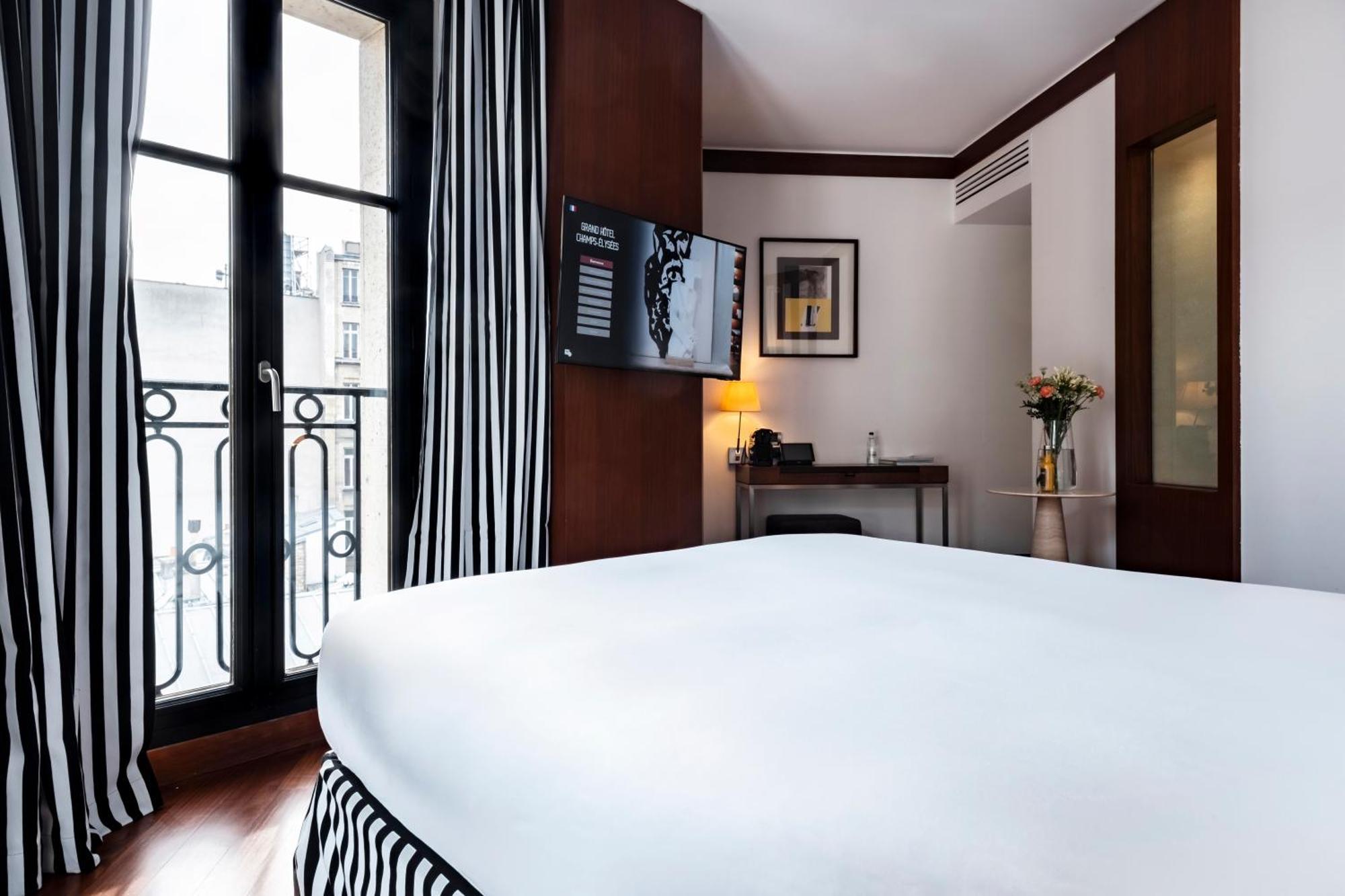 Grand Champs-elysees Hotel 5*